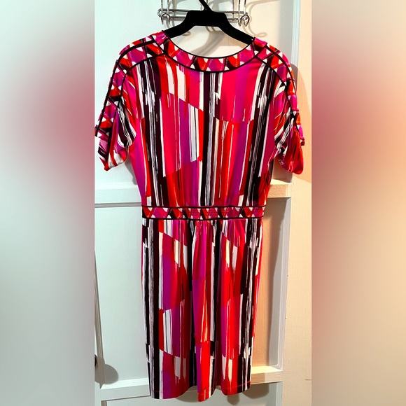 BCBGMaxAzria vibrant summer dress - Picture 2 of 2